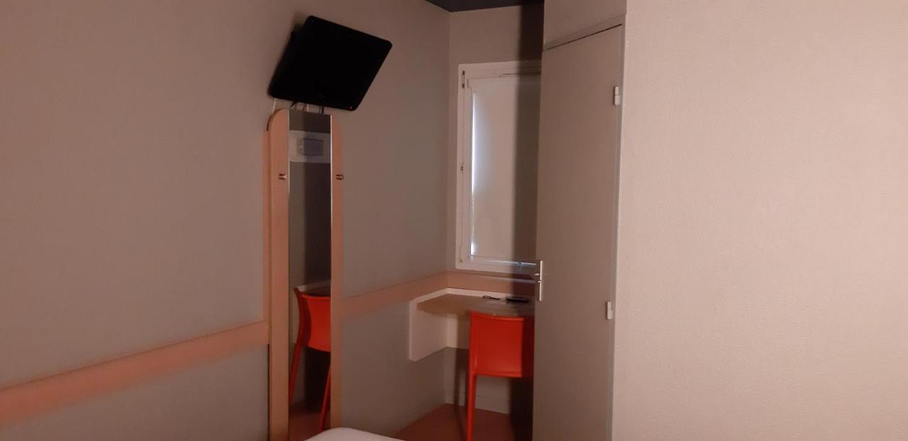 Ibis Budget Arles Sud Fourchon Экстерьер фото